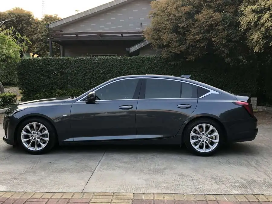 كاديلاك CT5 2021 28T الفاخرة