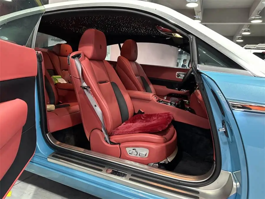 Phantom 2018 6.6T Standard