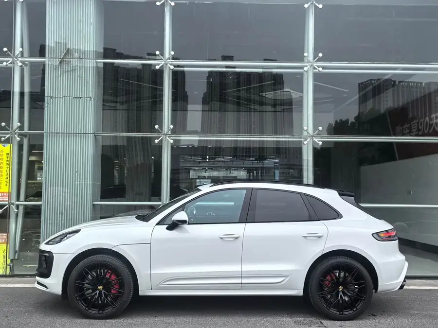 2023 Macan GTS 2.9T