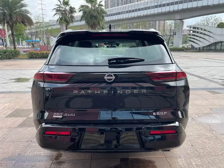 تانلو 2024 طراز 380VC-TURBO إصدار القيادة الذكية 4WD 6 مقاعد