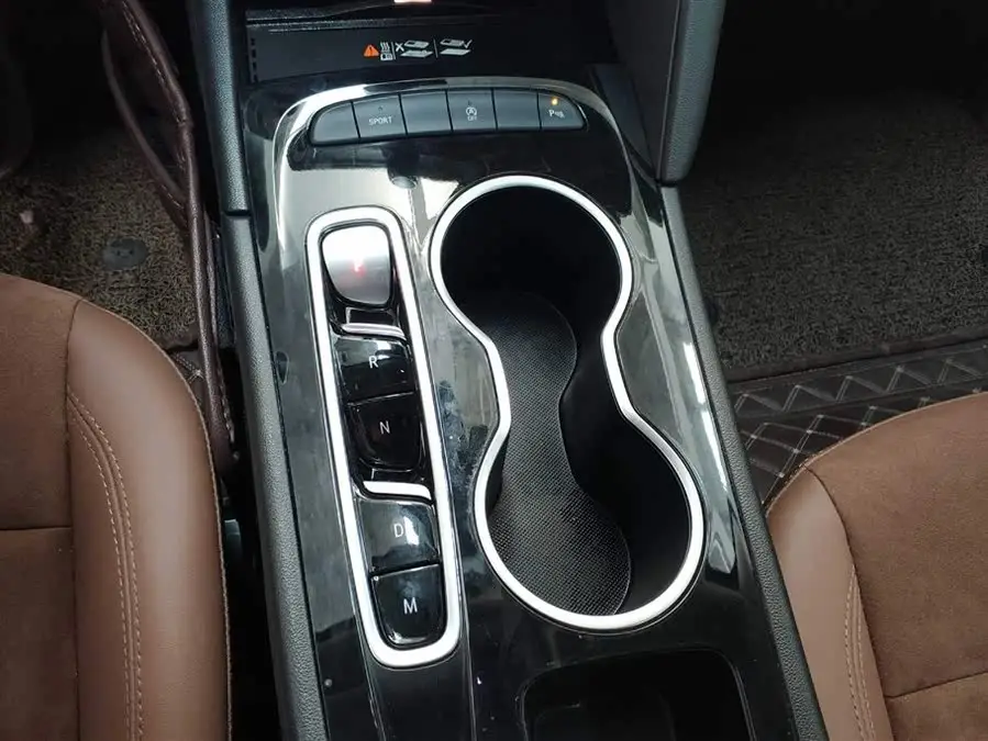 بيوك ريجال 2023 552T الذكية