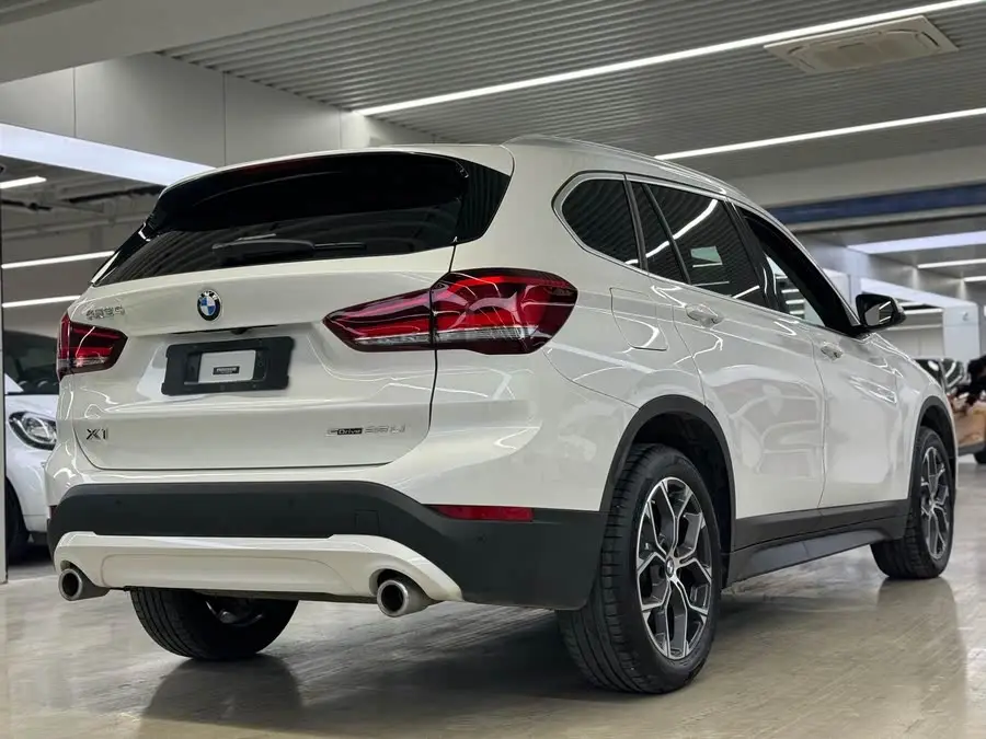 BMW X1 2021 sDrive25Li Leading Edition