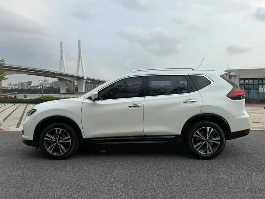 X-Trail 2021 2.5L CVT 4WD XL ITS Luxury Navigation Edition