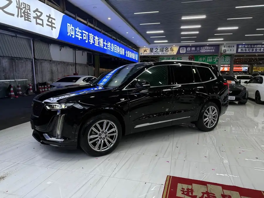 2021 كاديلاك XT6 28T فاخرة ذات ستة مقاعد ودفع رباعي