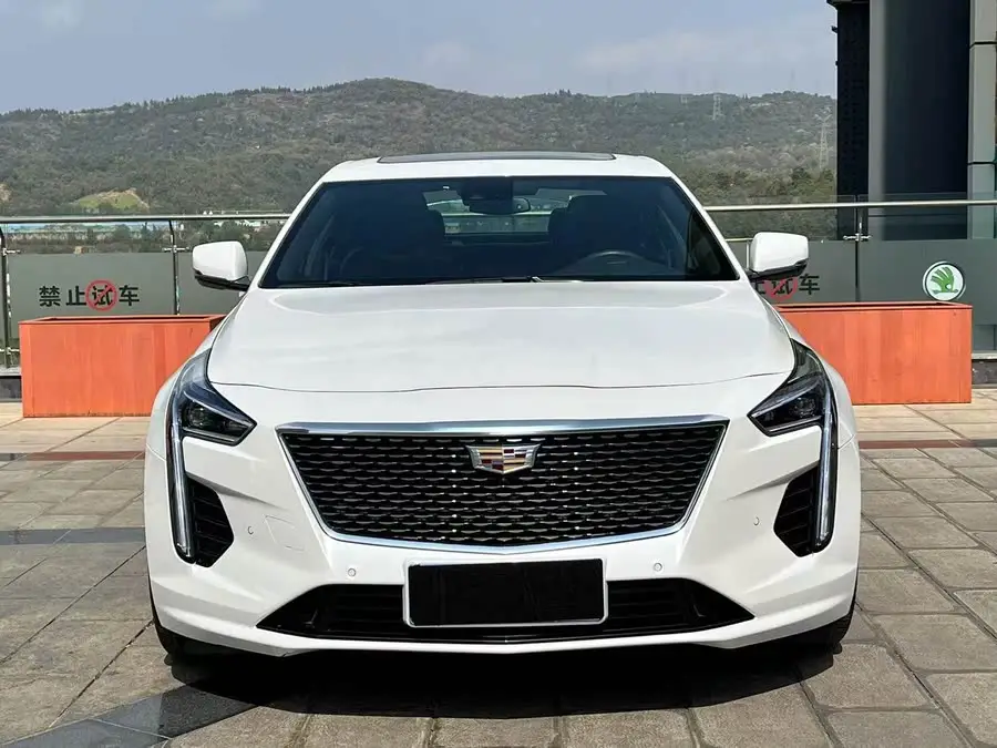 كاديلاك CT6 2021 28T فاخرة
