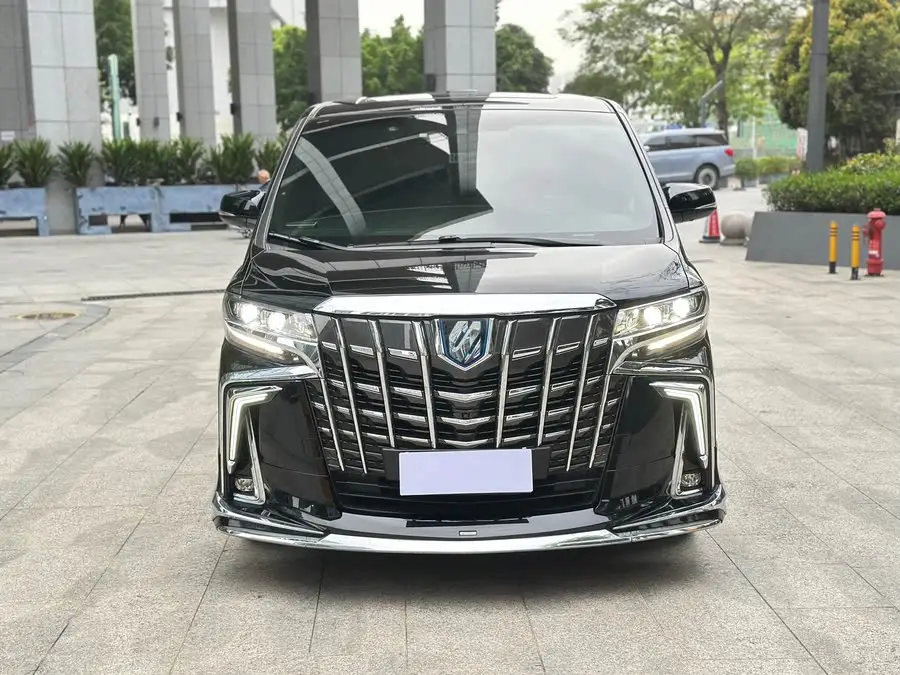 ألفارد 2020 هايبرد 2.5 لتر فئة فاخرة