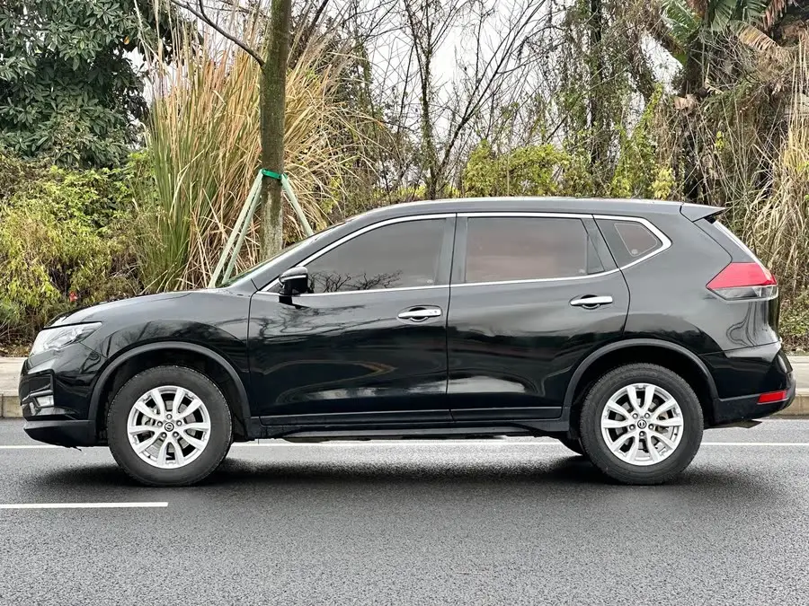 X-Trail 2021 2.0L CVT 2WD XL Premium Commemorative Edition