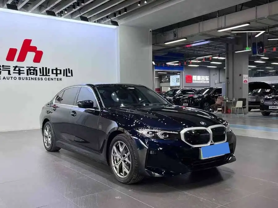 بي إم دبليو i3 2022 eDrive 35 L