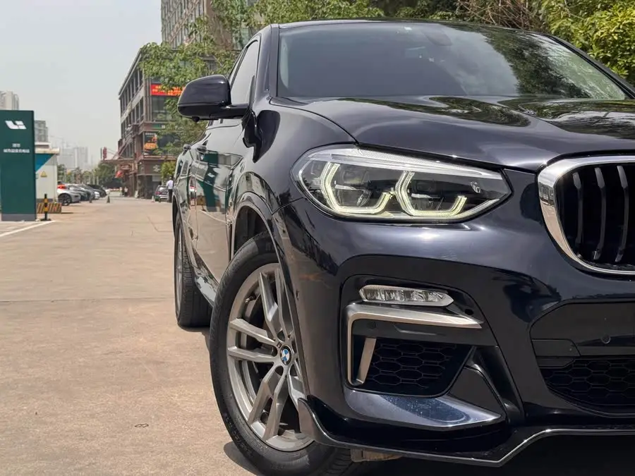 بي إم دبليو X4 2021 xDrive 25i حزمة الرياضة M