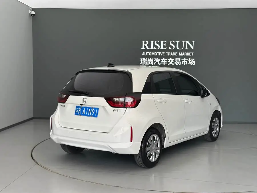 هوندا فيت 2021 1.5 لتر CVT طراز تشاوشيانغ