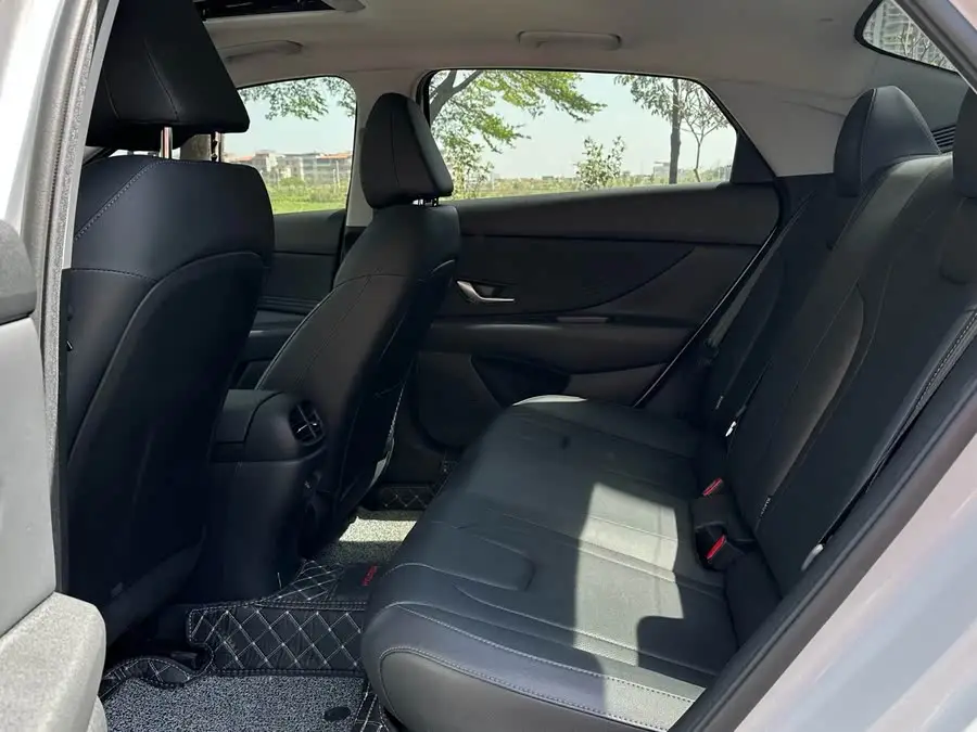 إيلانتر 2023 1.5 لتر CVT GLX النخبة