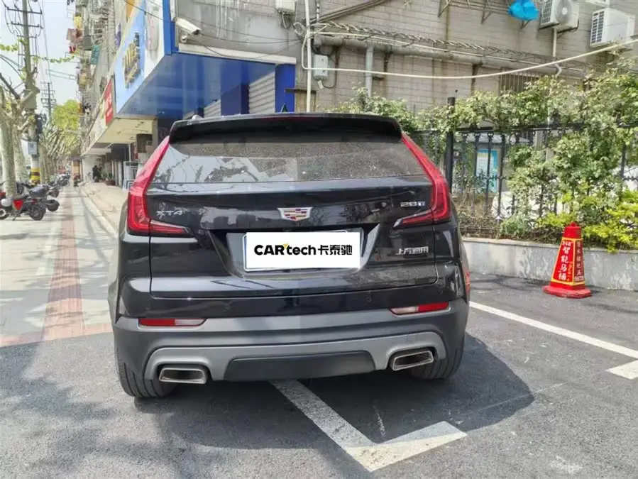 Cadillac XT4 2023 28T Luxury FWD