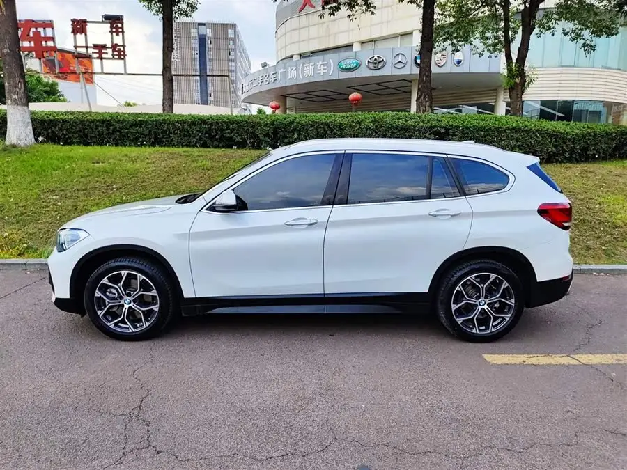 BMW X1 2021 sDrive25Li Leading Edition
