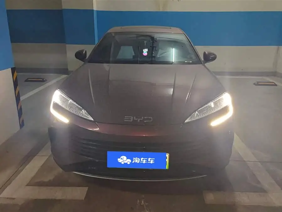 ختم 2023 DM-i 1.5L 121 كم فاخرة