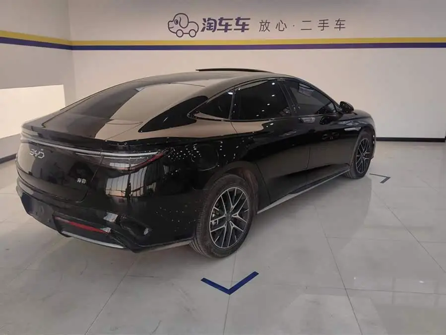 ختم 2023 DM-i 1.5L 121 كم المتميز