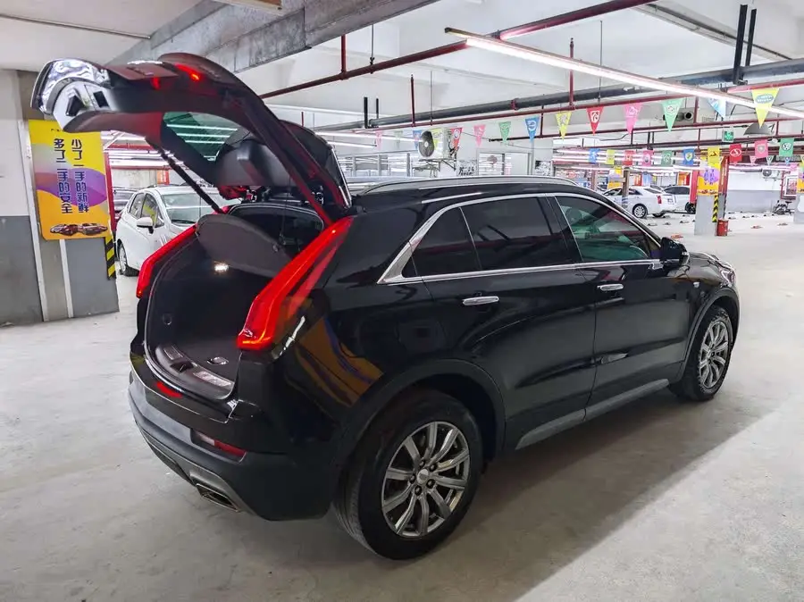 كاديلاك XT4 طراز 2020 28T دفع أمامي متميز