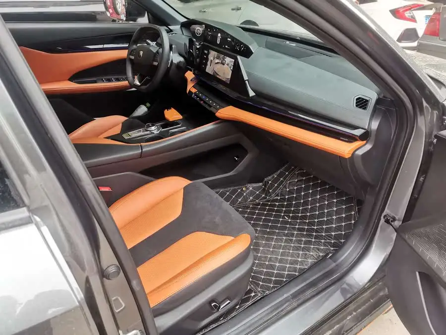 Changan UNI-V 2023 1.5T Premium Edition