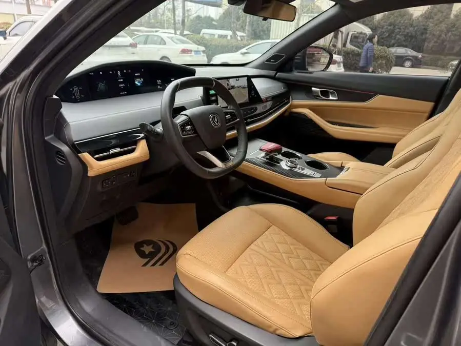 شانجان UNI-K 2021 2.0T الفاخرة