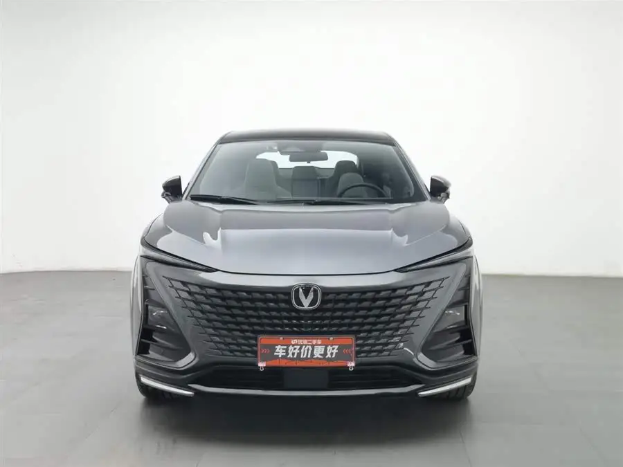 شانجان UNI-T 2023 الطراز الثاني 1.5T الفاخر