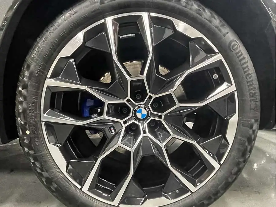 2023 بي إم دبليو X7 xDrive40i حزمة M الرياضية