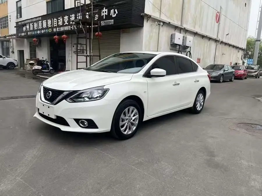 2021 نيسان سيلفي كلاسيك 1.6XL CVT فئة الرفاهية