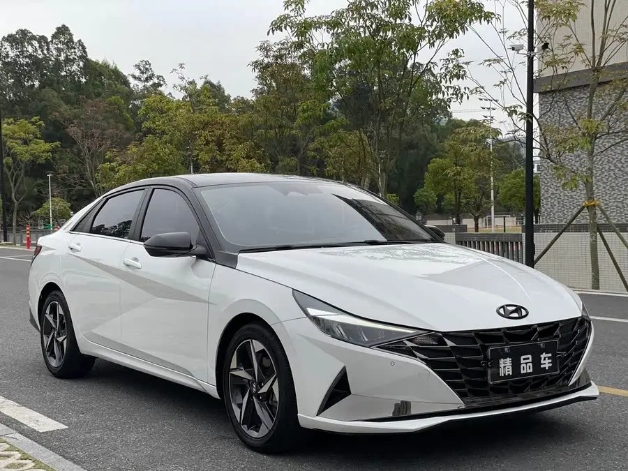 إيلانتر 2022 1.5L CVT LUX النسخة الفاخرة