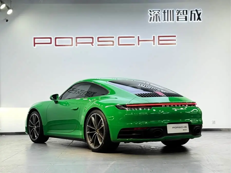 Porsche 911 2022 Carrera 3.0T