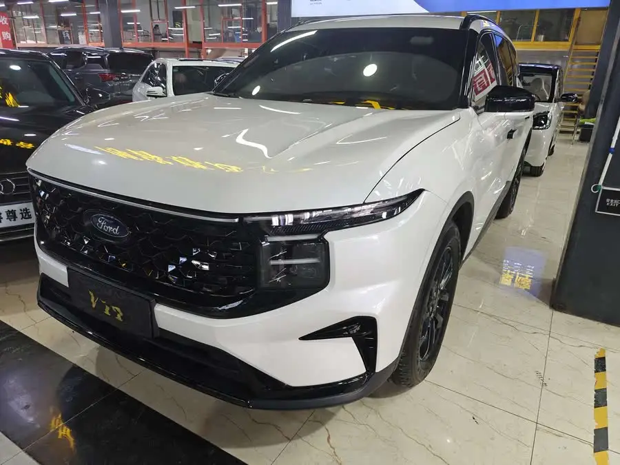 2023 Ford Edge L 2.0T EcoBoost E Hybrid Two-Wheel Drive Seven-Seater Trend