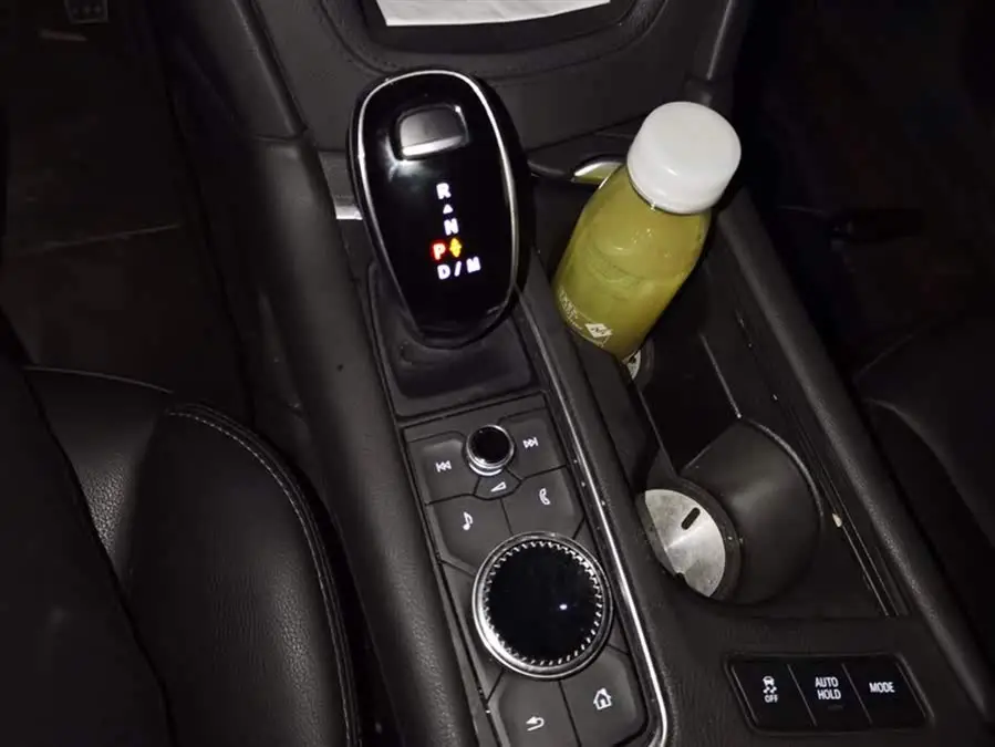 كاديلاك XT5 2021 28T الفاخرة