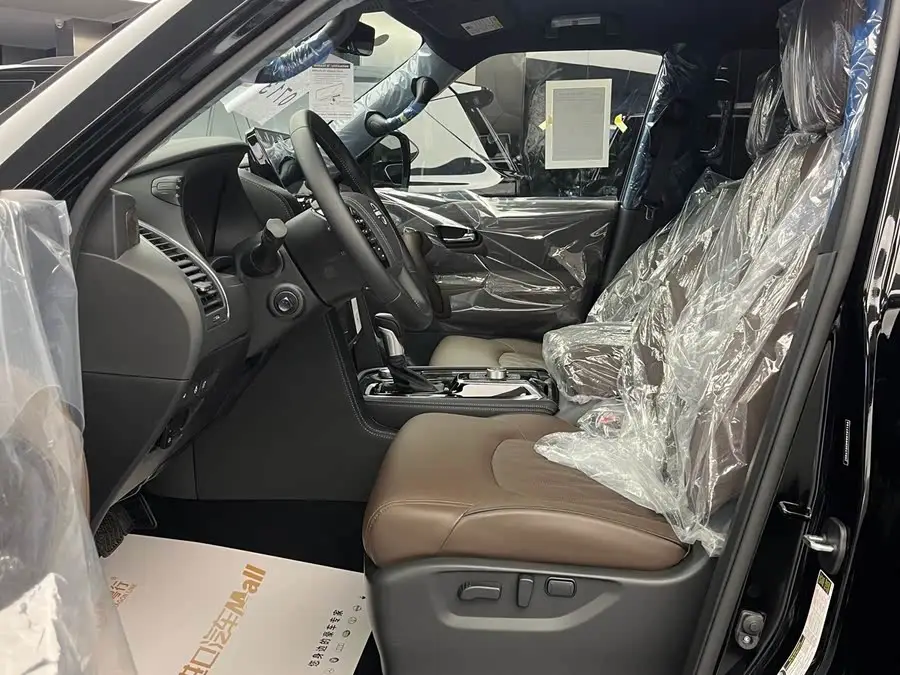 2023 نيسان أرمادا 5.6 لتر بلاتينوم إديشن