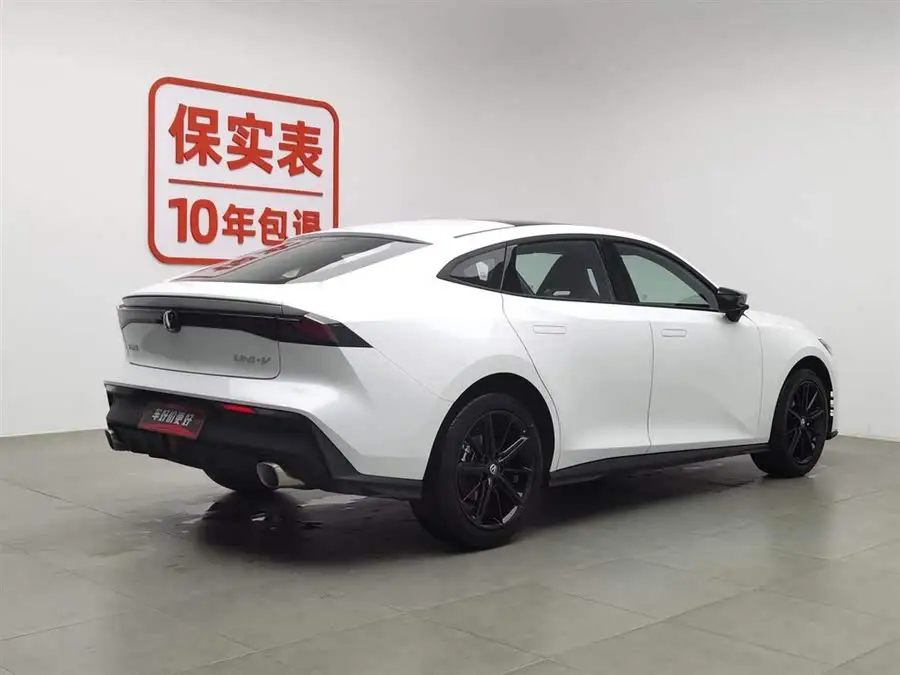 شانجان UNI-V 2024 1.5T النسخة عالية الطاقة