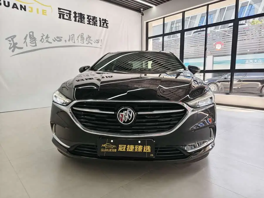 بيوك لاكروس 2021 552T الفاخرة