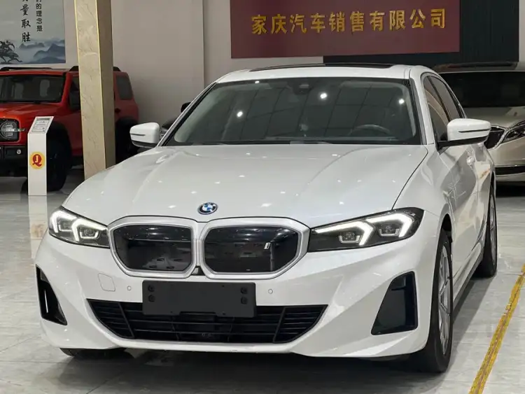 BMW i3 2022 eDrive 35 L