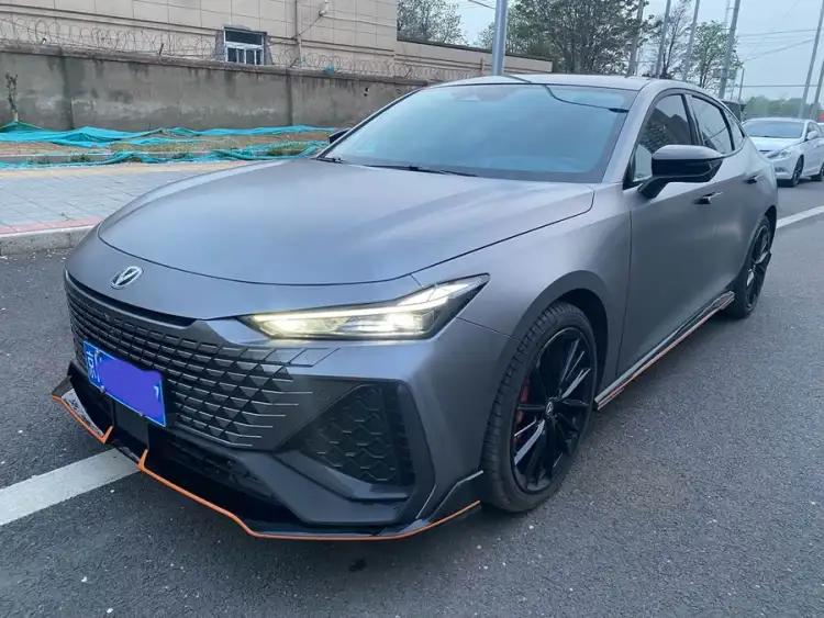 Changan UNI-V 2022 2.0T Ling Su Version