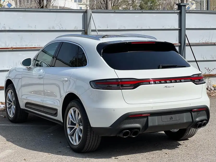 2022 Macan 2.0T