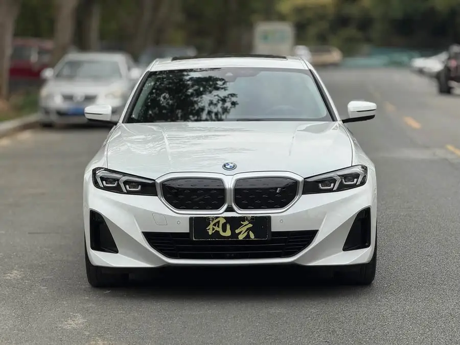 BMW i3 2024 eDrive 35 L