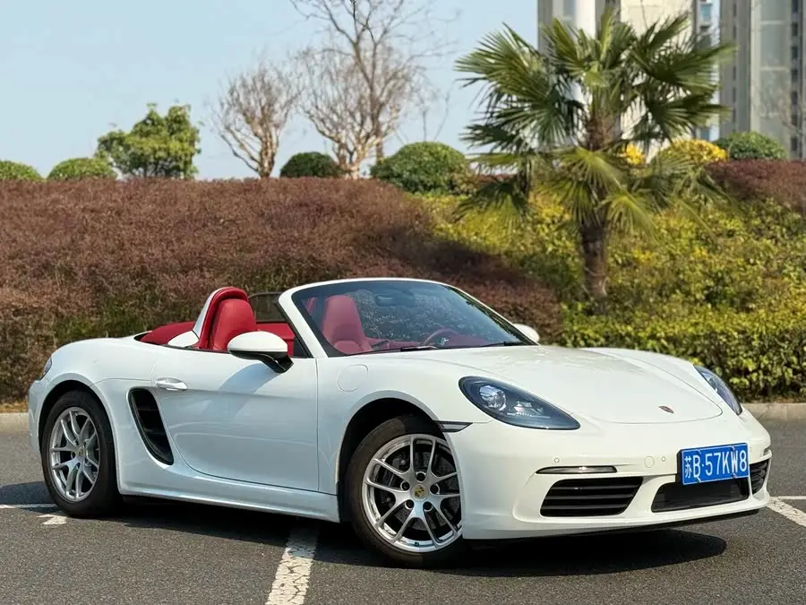 Porsche 718 2022 Model Boxster 2.0T