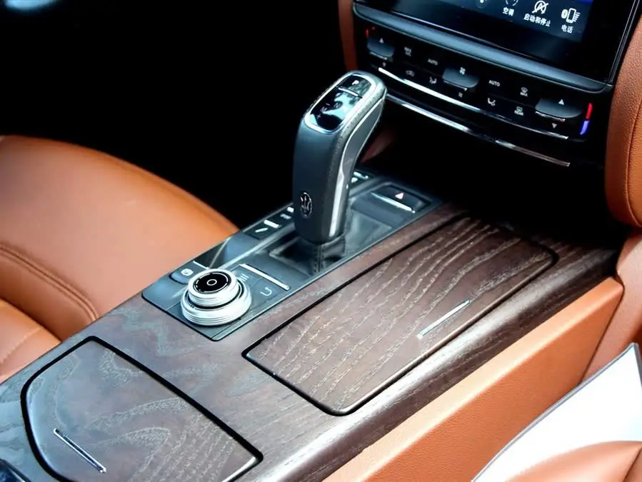 الرئيس 2019 نسخة قياسية 3.0T معيار VI الوطني