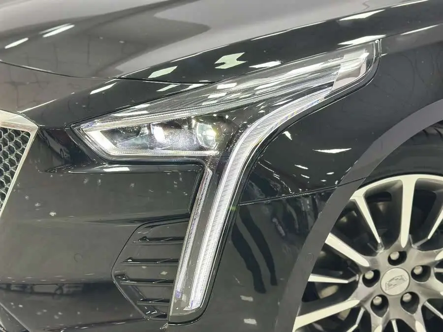 كاديلاك CT6 2022 28T بريميوم