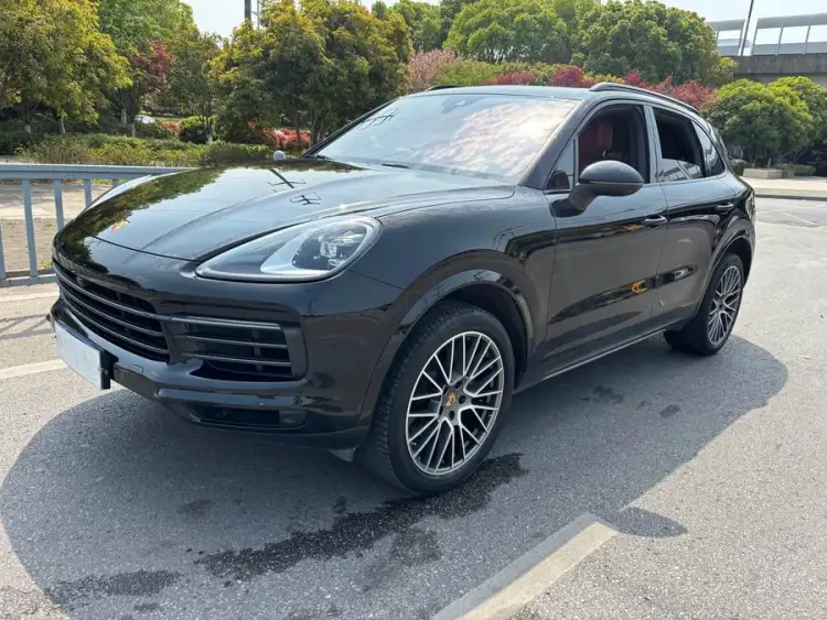 2023 Cayenne 3.0T Platinum Edition