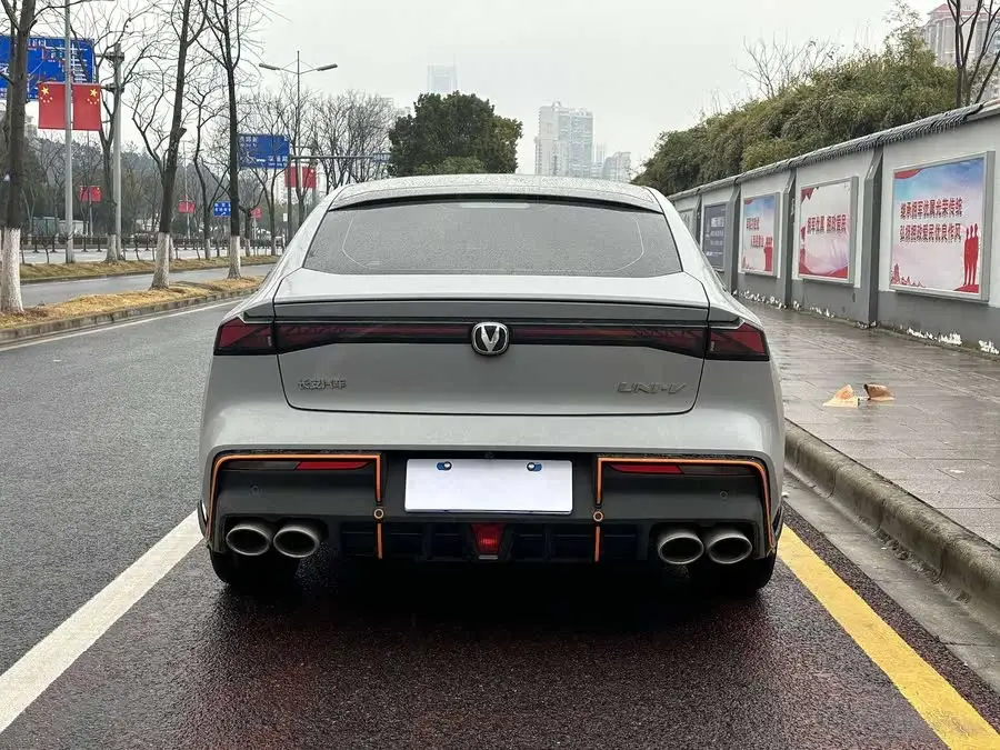 Changan UNI-V 2023 1.5T Sport Version