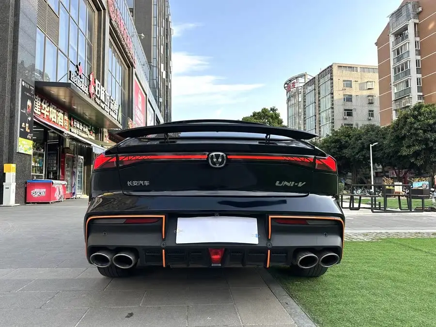 Changan UNI-V 2022 1.5T Sport Edition