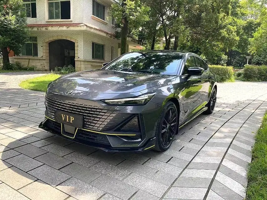 Changan UNI-V 2023 1.5T Sport Edition