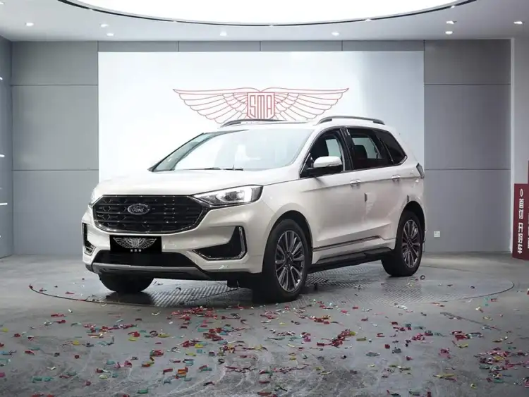 2021 Edge PLUS EcoBoost 245 Two-Wheel Drive Luxury 7-Seater