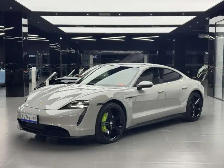 Taycan 2022