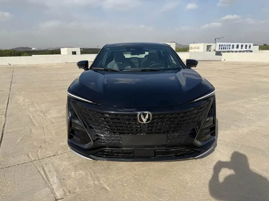 شانجان UNI-T 2023 الجيل الثاني 1.5T الفاخر