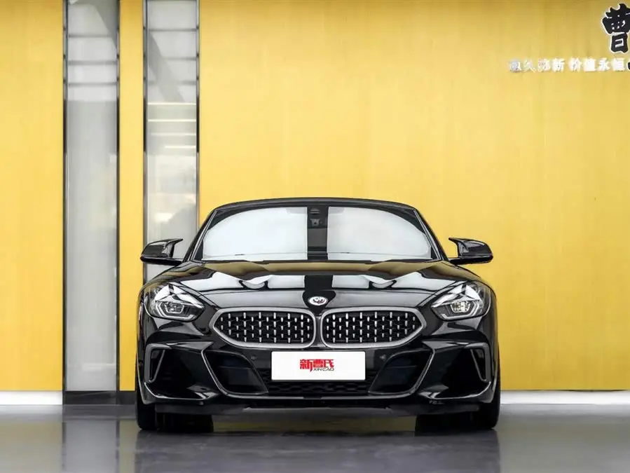 بي إم دبليو Z4 2022 M40i إصدار الأداء الرياضي M
