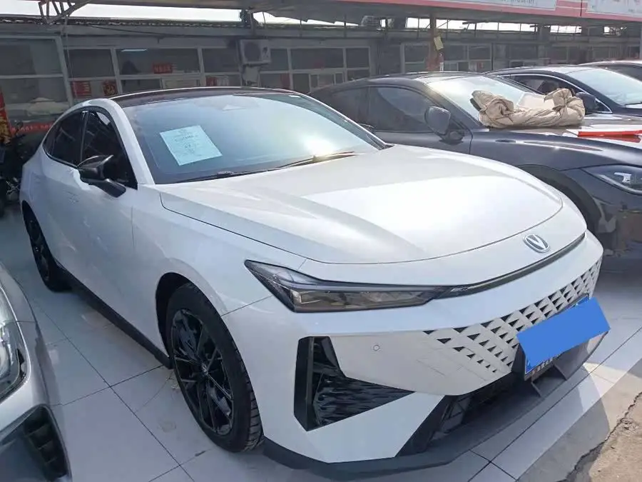 Changan UNI-V 2024 1.5T Premium