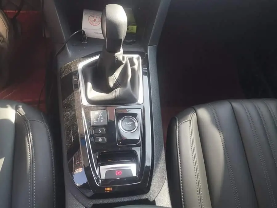 Peugeot 408 2022 1.6T Pursuit Edition