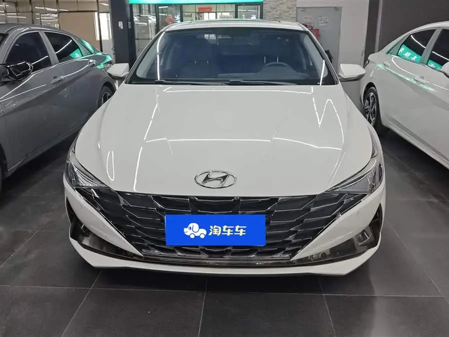 إلنترا 2022 1.5 لتر CVT GLX الطبعة المتميزة